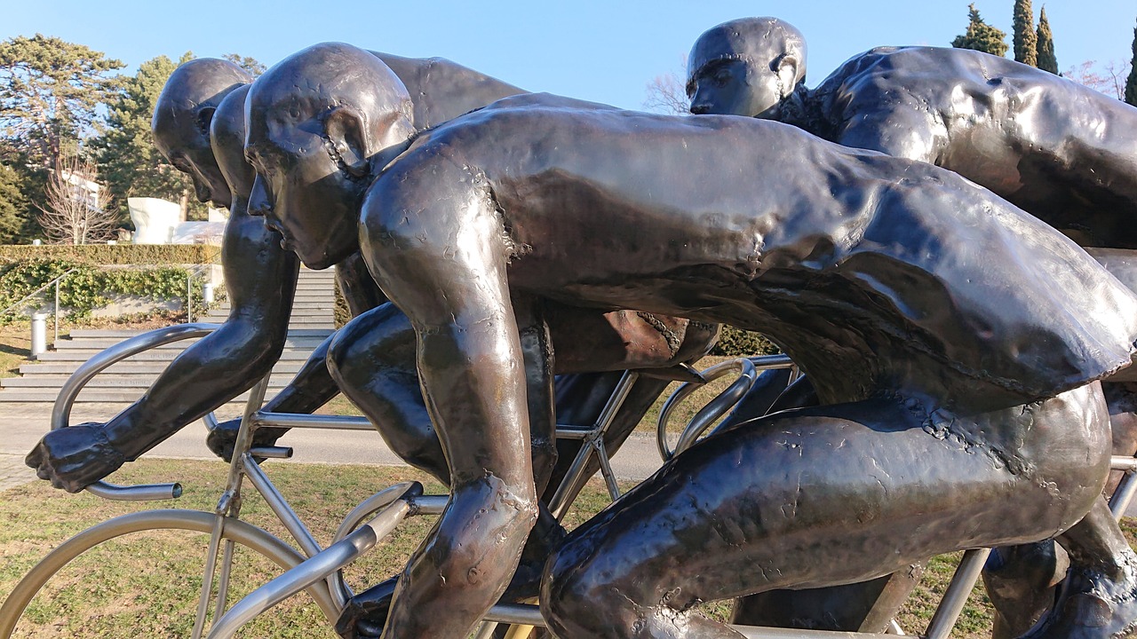 挑戰(zhàn)人類極限的殘酷競技，最殘忍的格斗比賽