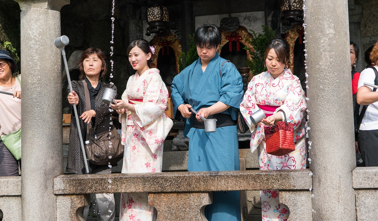 韓國(guó)電影文化與在線觀看需謹(jǐn)慎，探索R級(jí)電影的影響與啟示