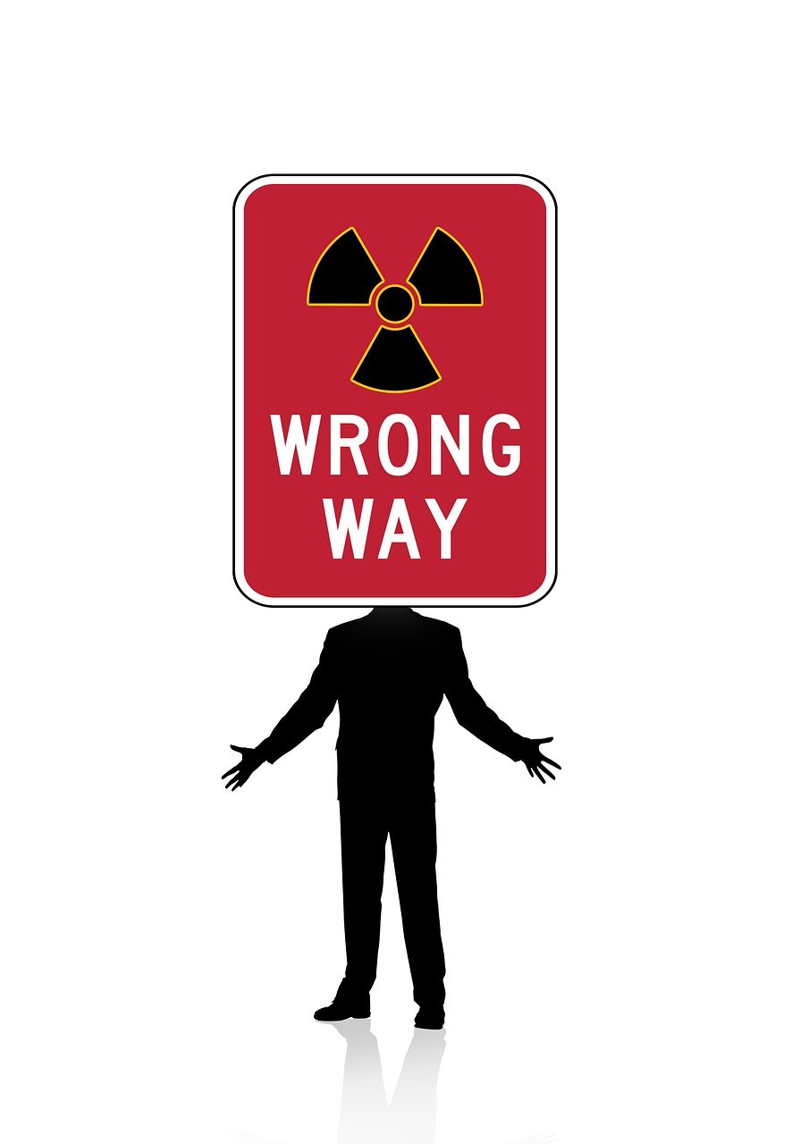 關于免費觀看黃色動漫的探討與警示，涉黃問題的風險與警示