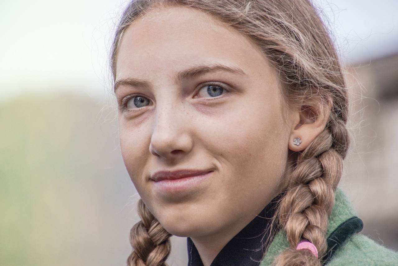 臉短女明星，獨(dú)特魅力閃耀星途