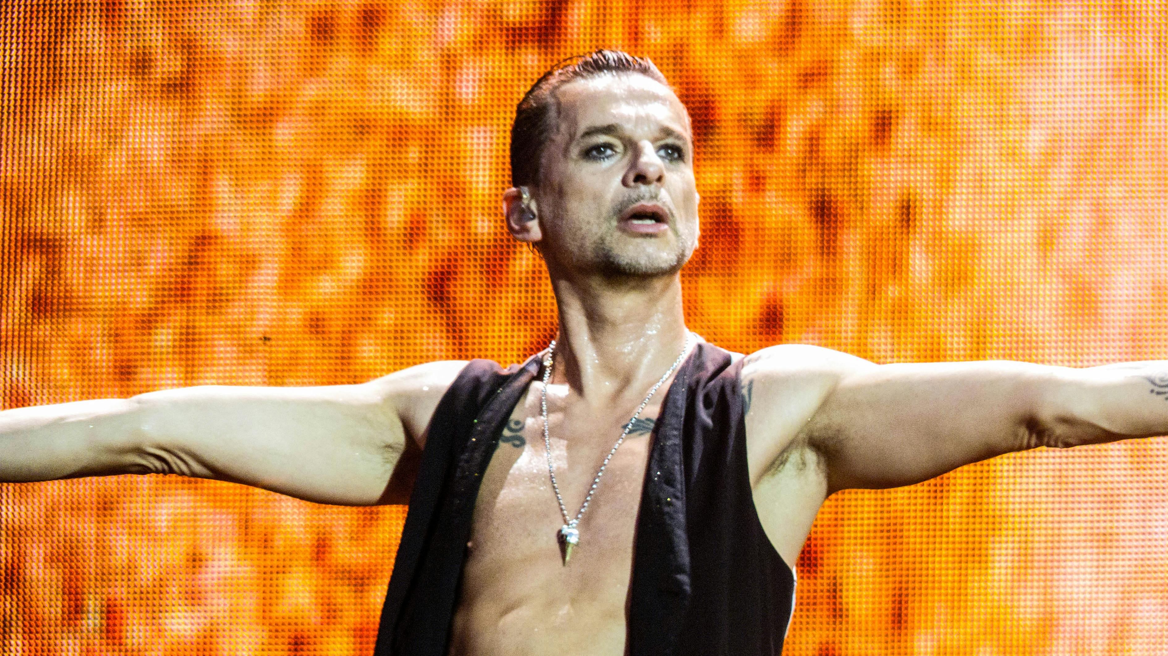 余文樂最新高清壁紙展現(xiàn)魅力四溢的時尚風(fēng)采