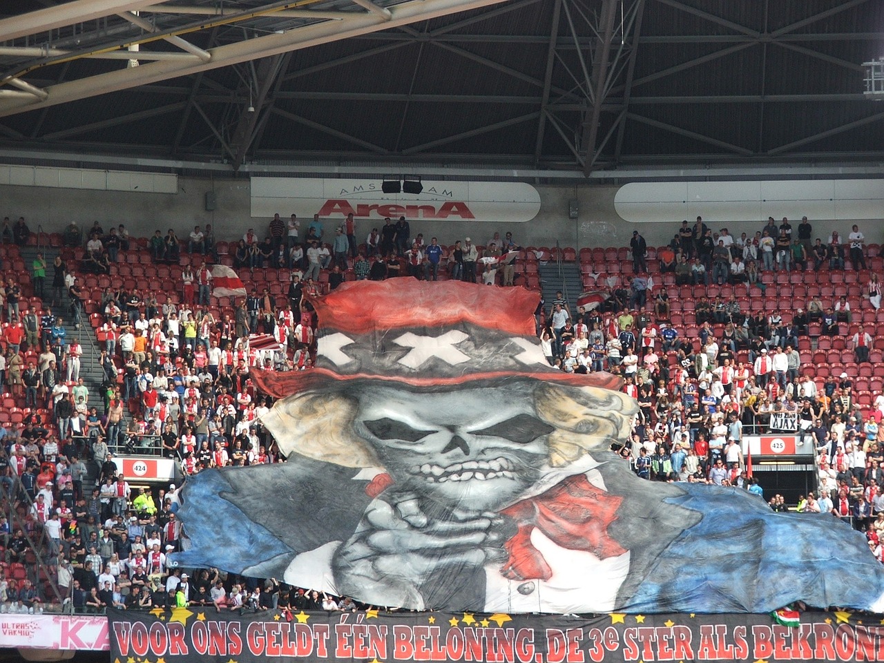 大學(xué)生比賽，展現(xiàn)才華，鍛煉能力的舞臺(tái)