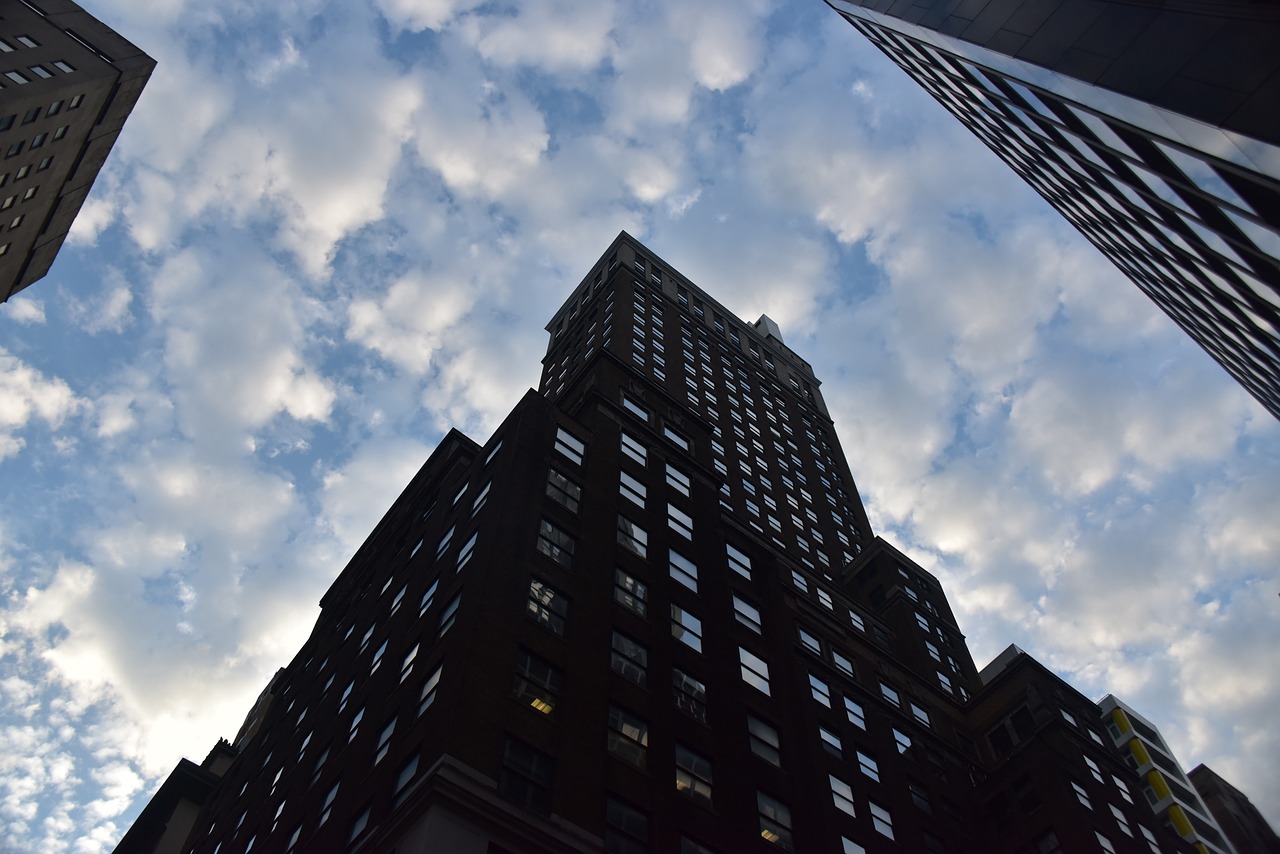 臺灣上市公司年報揭示企業(yè)實力與未來展望展望表。