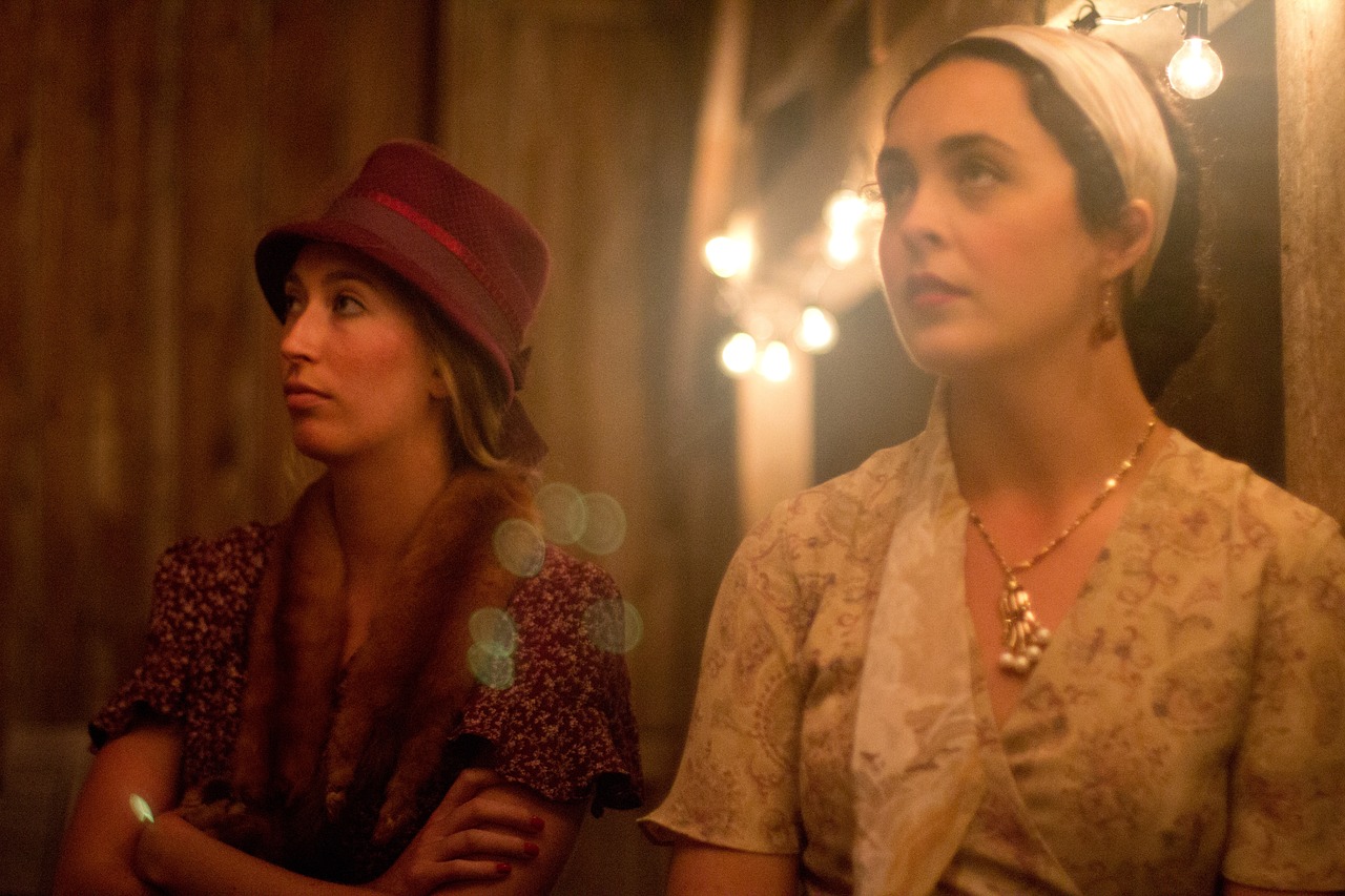 演員何冰背后的女人，妻子李海洋的傳奇故事