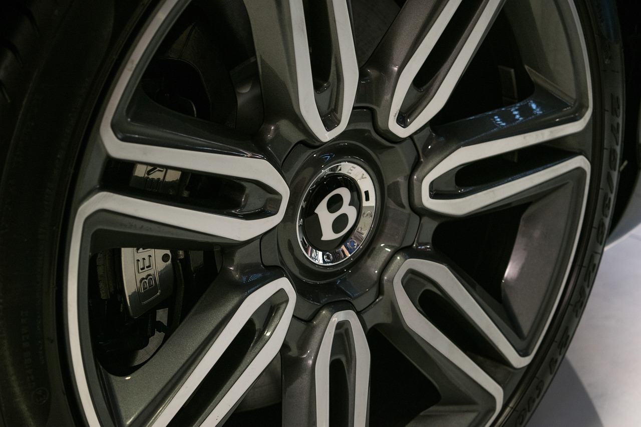 全新時(shí)尚科技結(jié)合，2012款?yuàn)W托新款上市