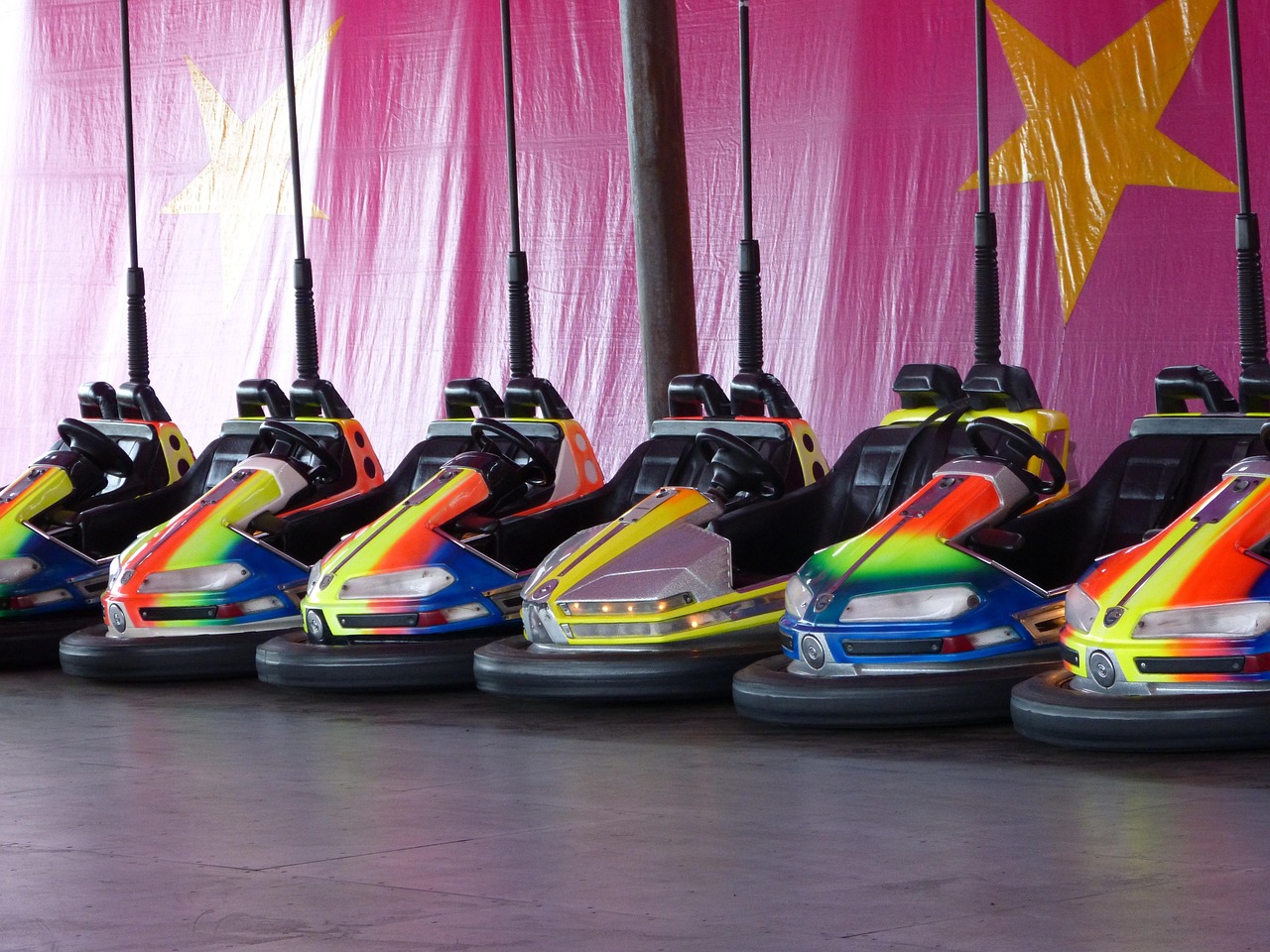 岳云鵬多元發(fā)展之路繼續(xù)閃耀，最新動態(tài)揭秘