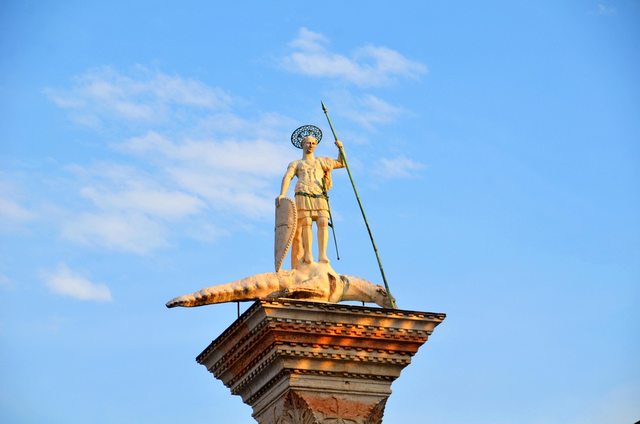 馬克龍最新動態(tài)，年輕領(lǐng)袖雄心壯志下的歐洲新動向