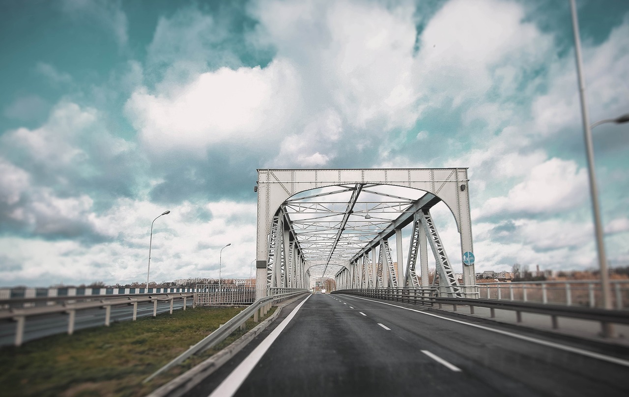 來鳳火車站邁向現(xiàn)代化交通樞紐的重大進展，最新動態(tài)揭秘