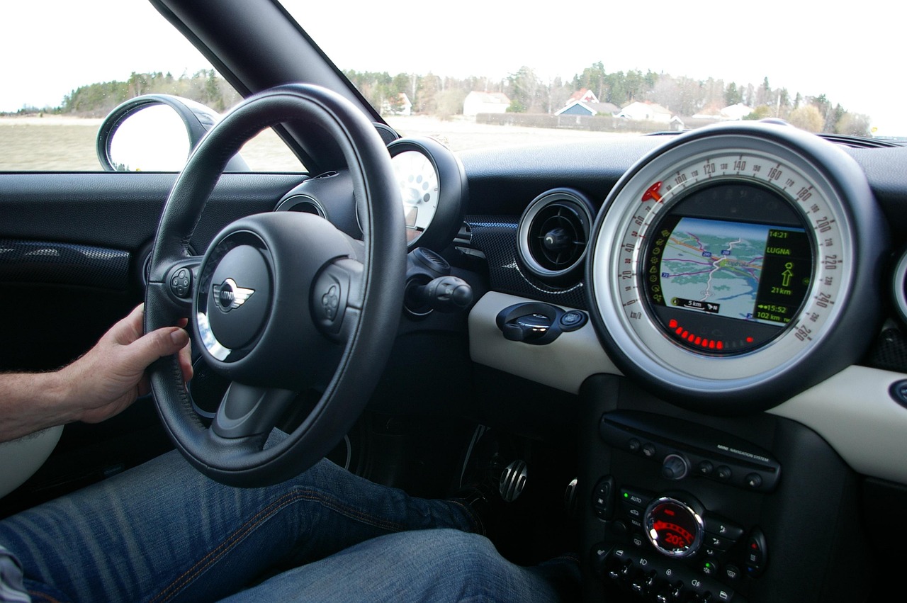 駕考寶典2017新版，引領(lǐng)駕駛考試新時代的必備指南