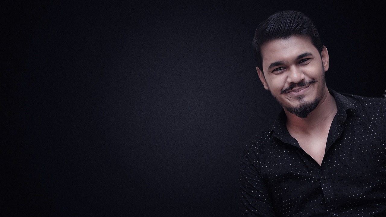 出嫁女演員，職業(yè)與生活的雙重舞臺(tái)挑戰(zhàn)