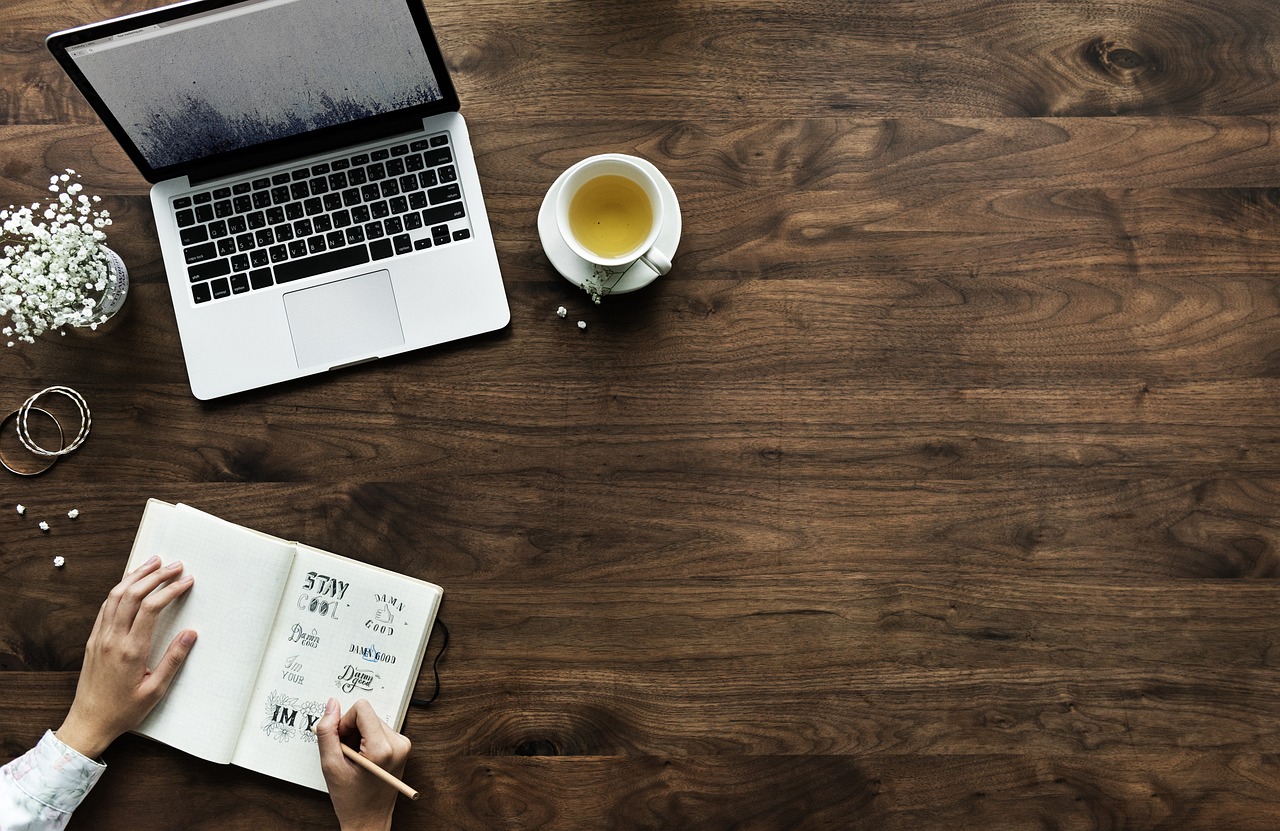 最新款名片設計，個性與專業(yè)的藝術融合創(chuàng)新