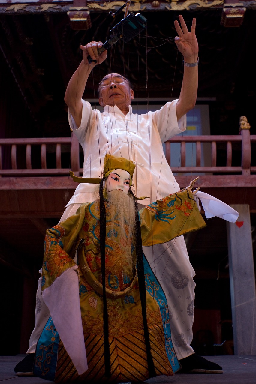 演員解說的魅力與藝術(shù)，深入探索表演的藝術(shù)性