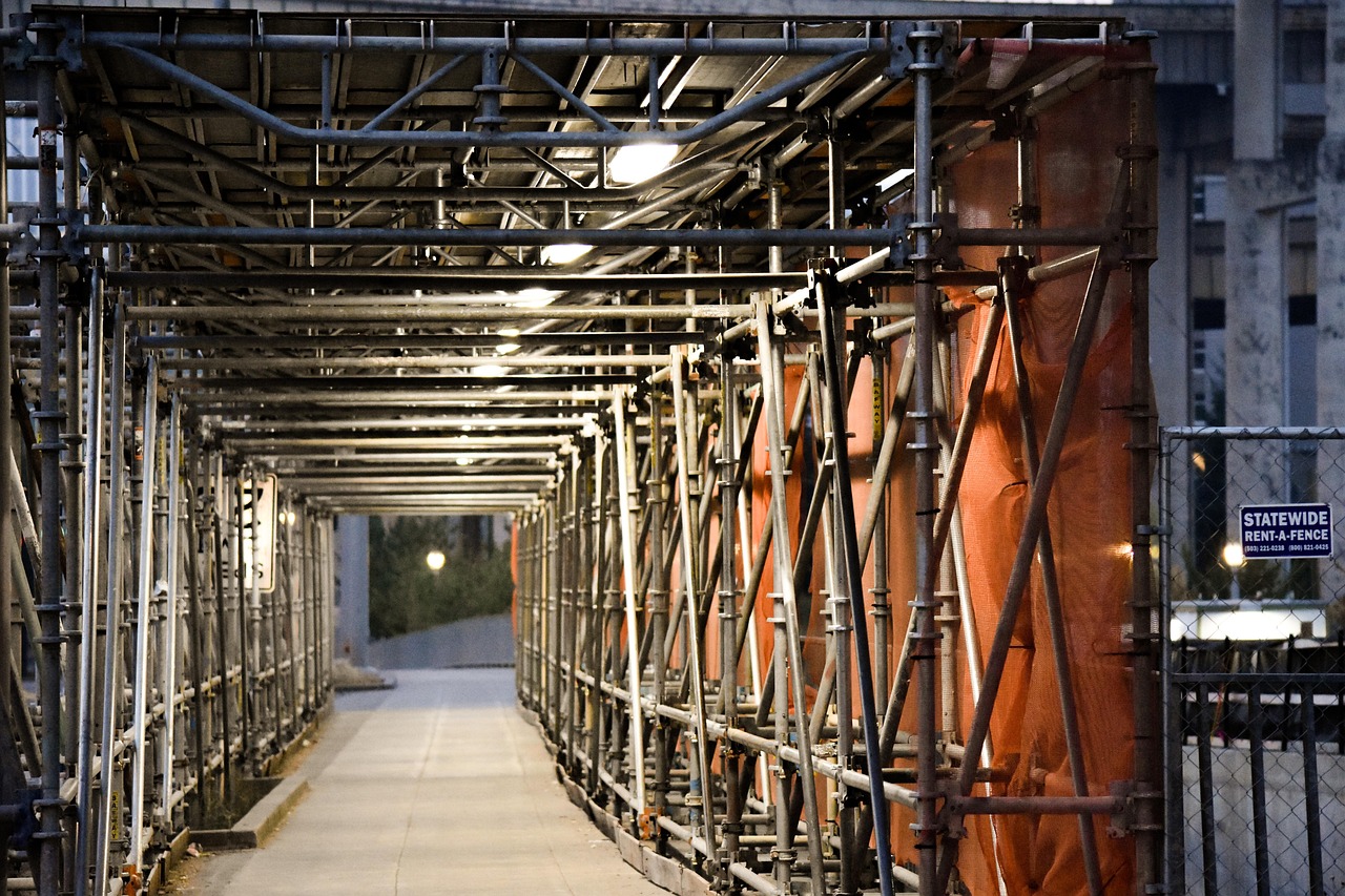 最新大棚卷簾機(jī)圖片及其在現(xiàn)代農(nóng)業(yè)中的應(yīng)用