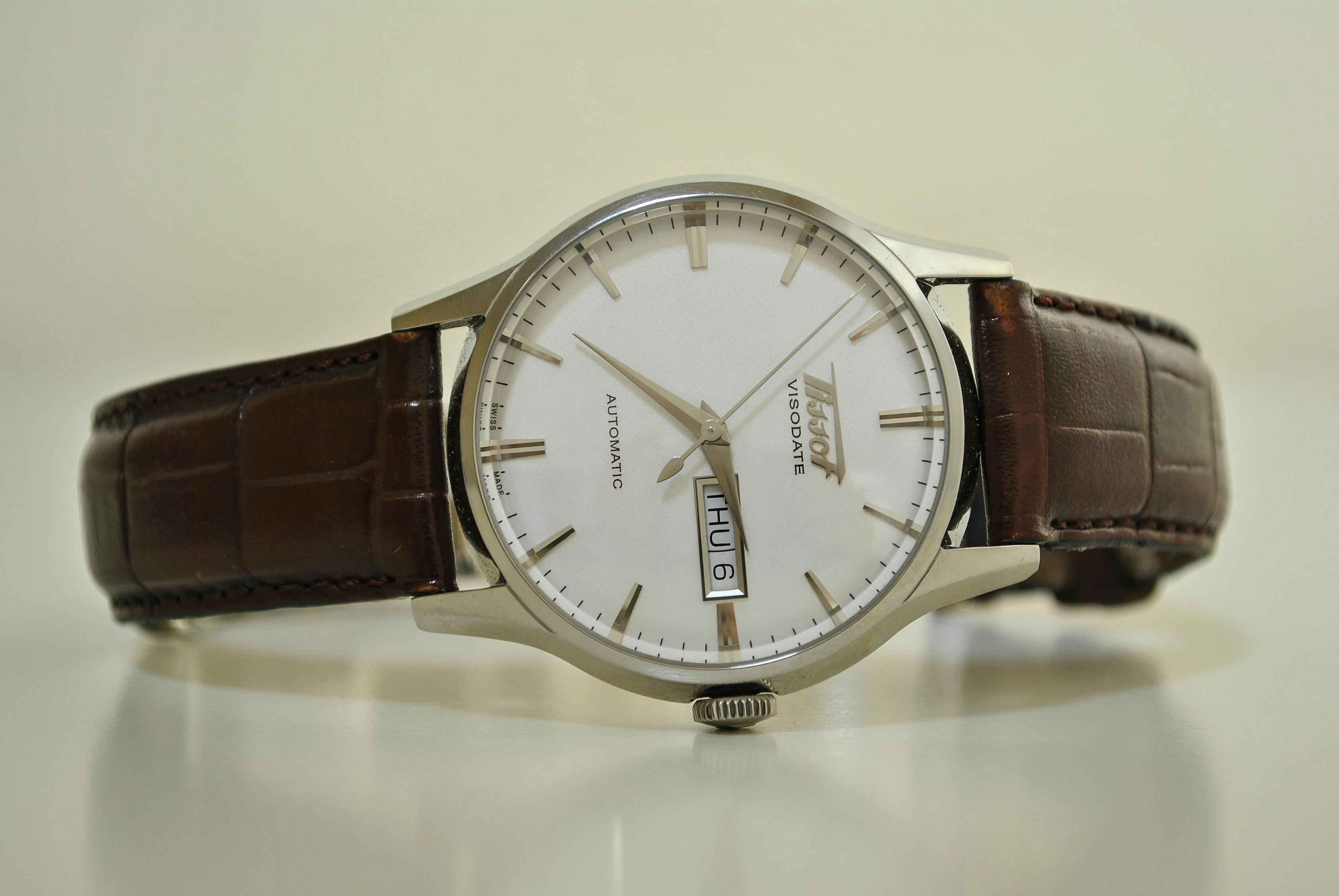 天梭新款手表，精工細(xì)作，創(chuàng)新無限風(fēng)采亮相！