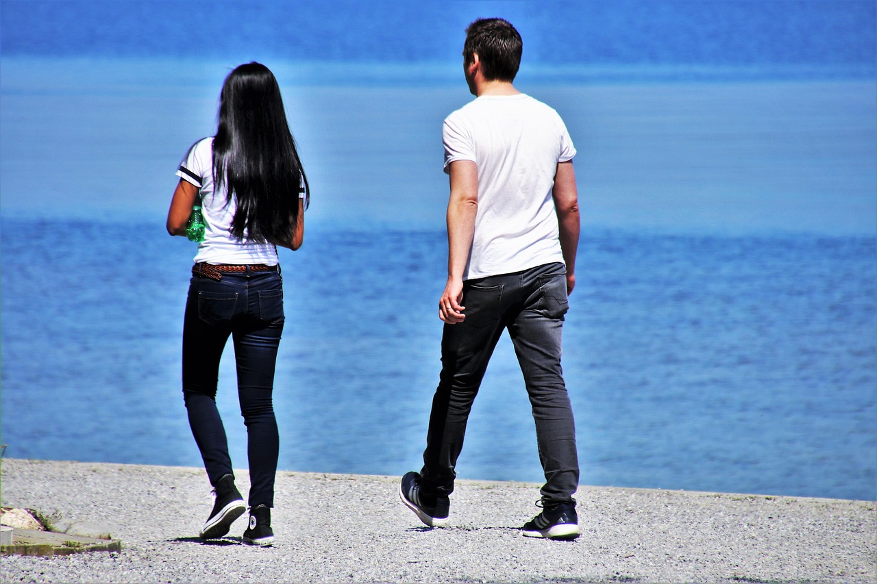 情感糾葛與人性探索，情事兩姐妹電影深度剖析