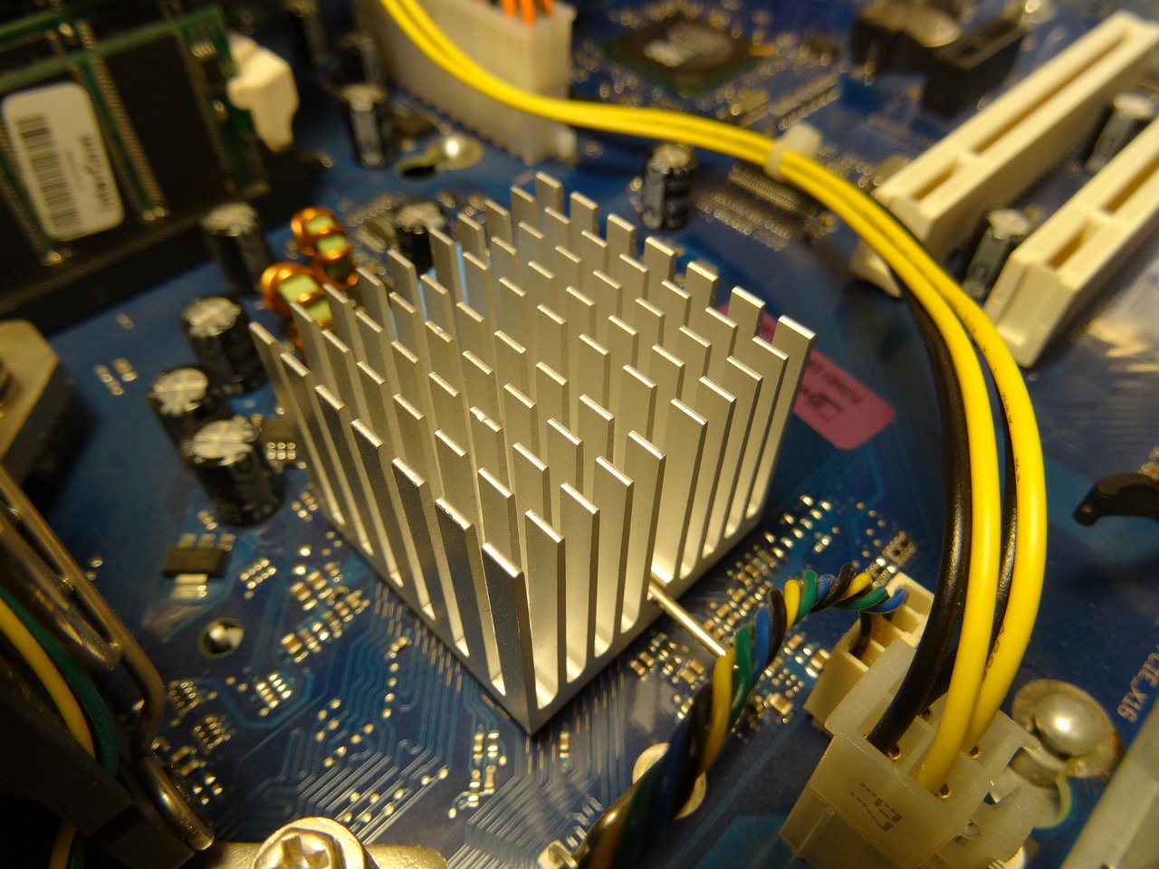 中國中建股票投資潛力與市場前景深度解析