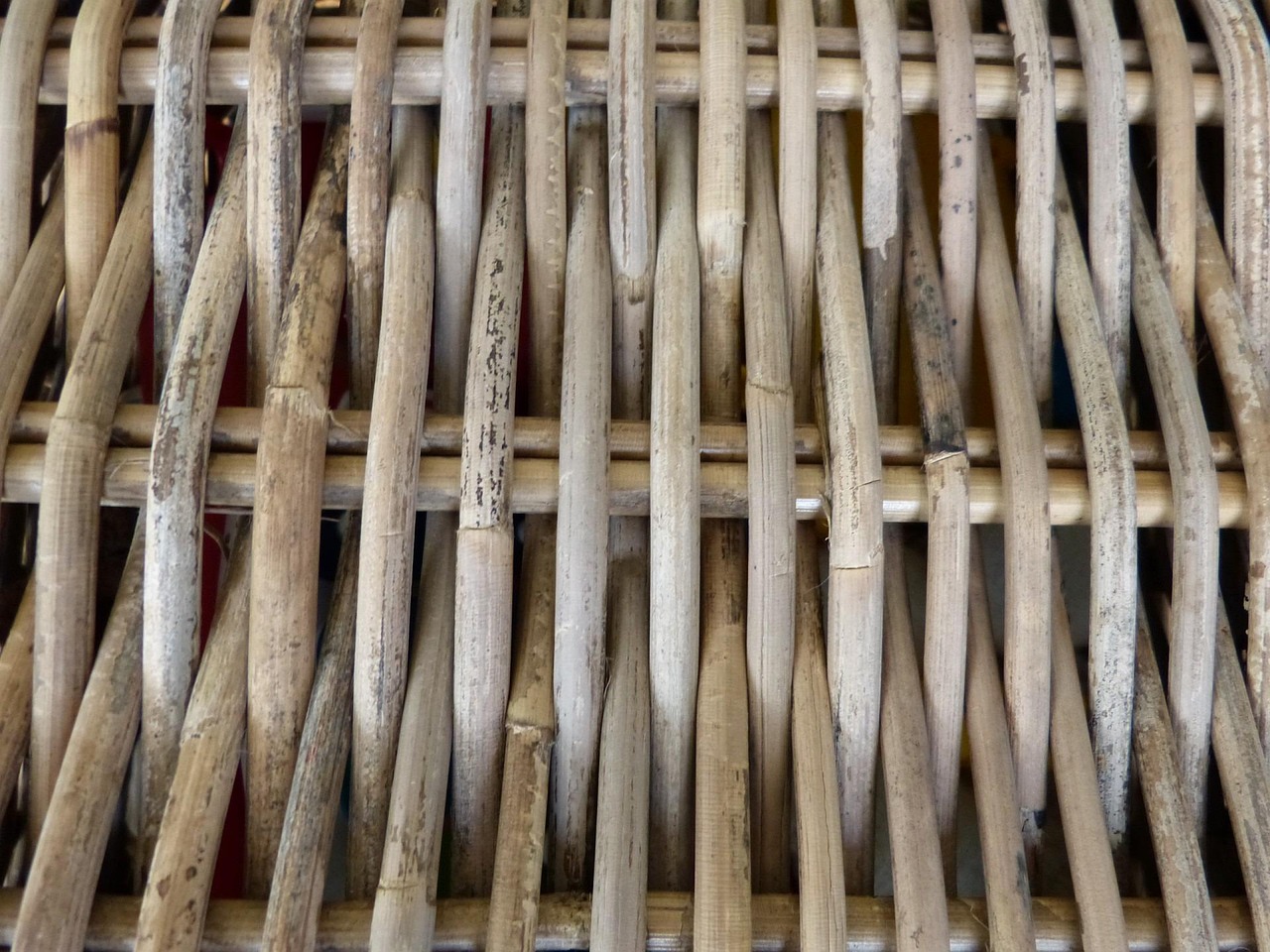 關(guān)于4×16平方銅芯電纜價(jià)格的探討與研究，最新價(jià)格分析