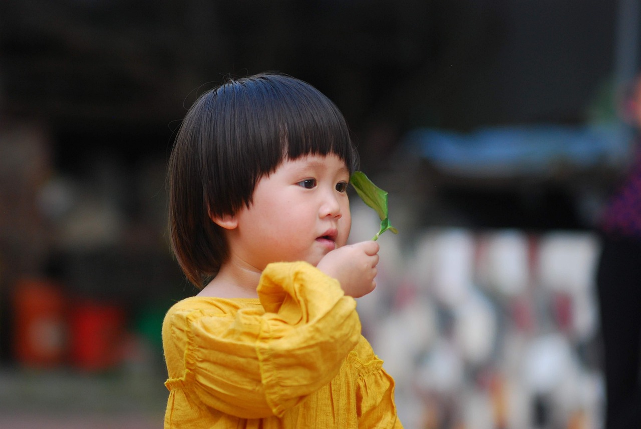 脫口秀明星沈清，舞臺上的璀璨之光