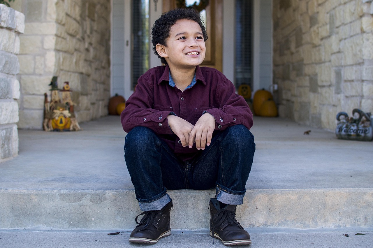 我是一顆小草演員表，探尋生命力量與藝術魅力的交織