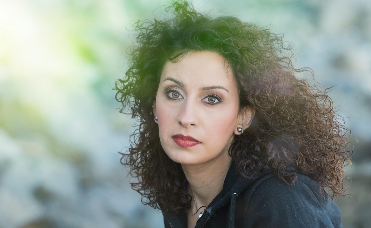 潮流燙發(fā)發(fā)型，時(shí)尚魅力的無(wú)限延伸