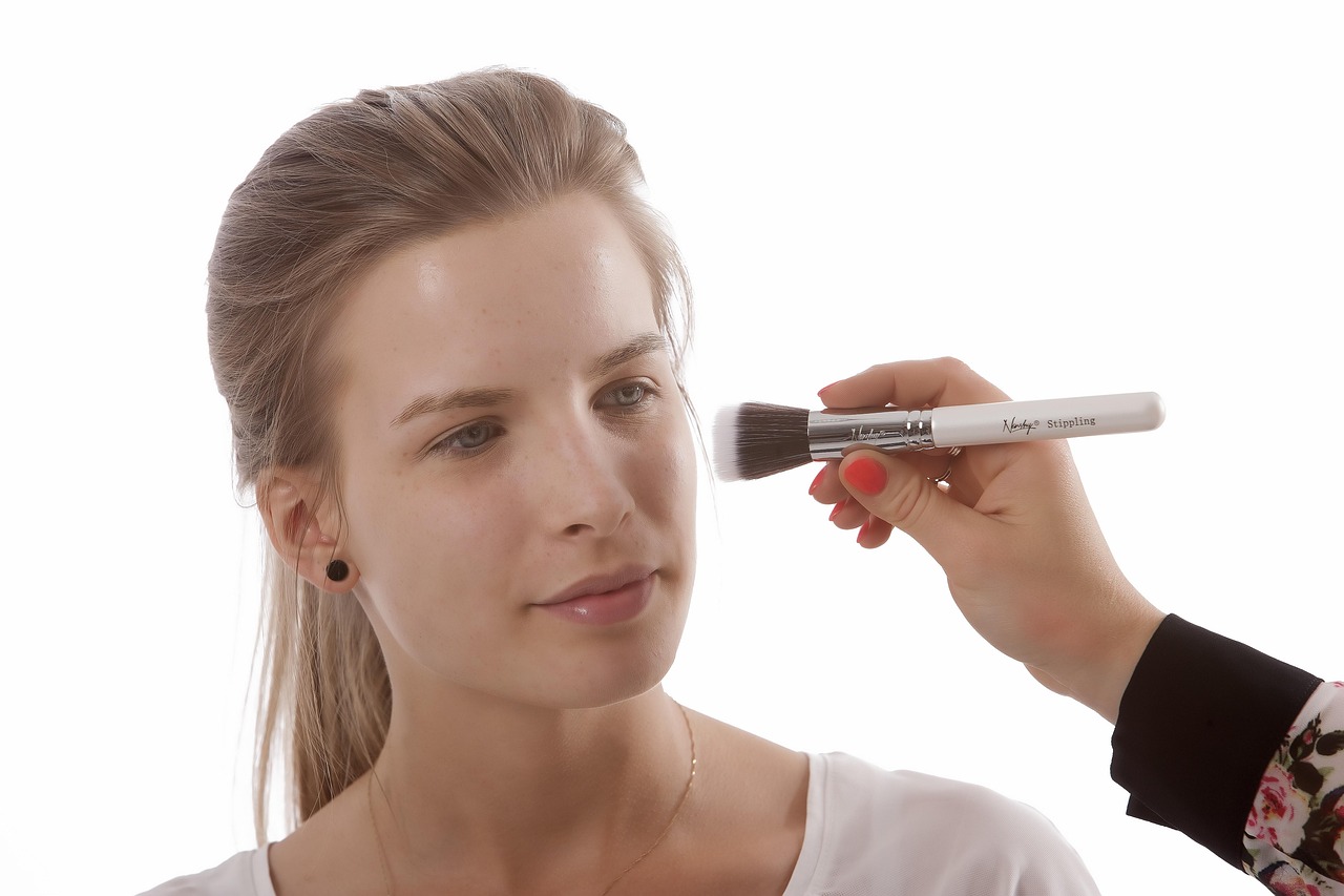 最新時(shí)尚美甲圖片，潮流指尖藝術(shù)的魅力展現(xiàn)