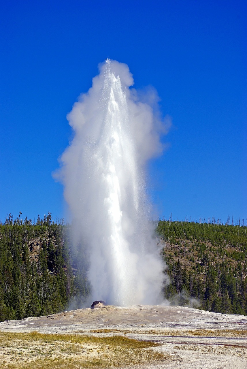 黃石公園火山最新動態(tài)，監(jiān)測、研究與影響分析全解析
