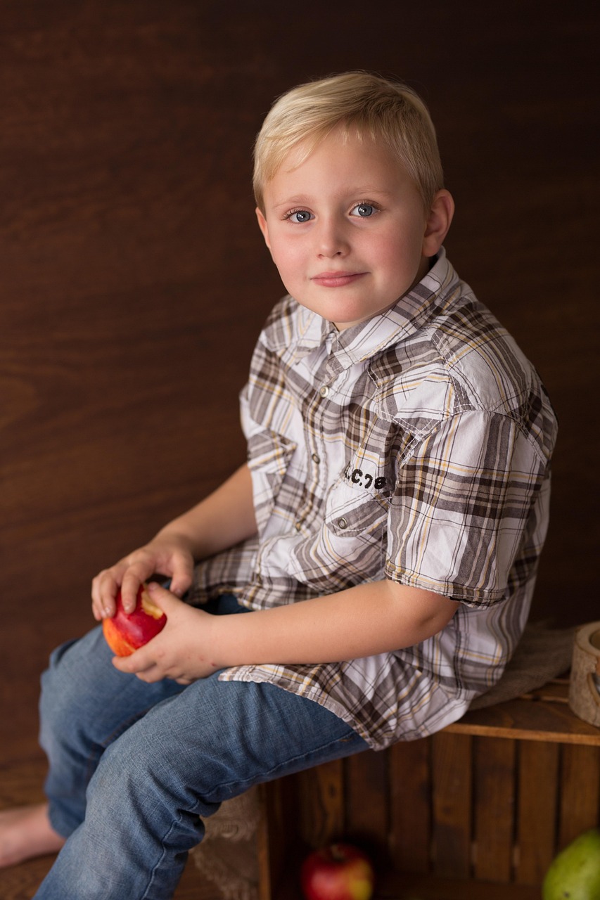 男明星屁股引發(fā)的審美觀念熱議，扭曲還是健康討論？